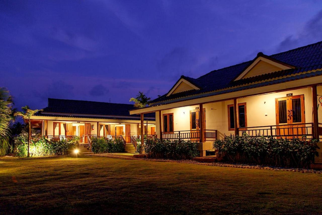 Baan Rabieng Resort Koh Lanta Exterior photo